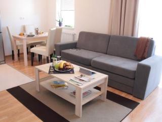 Corvin Plaza Apartments And Suites