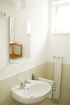 Corvin Plaza Apartments And Suites