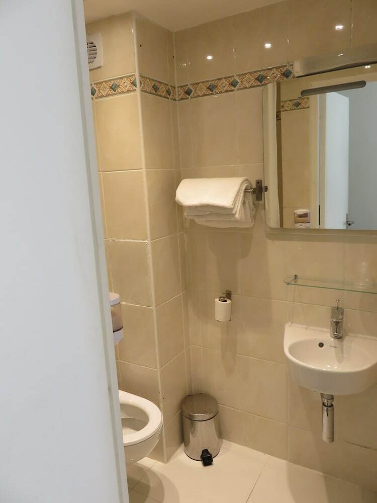 Mary�s Hotel R�publique