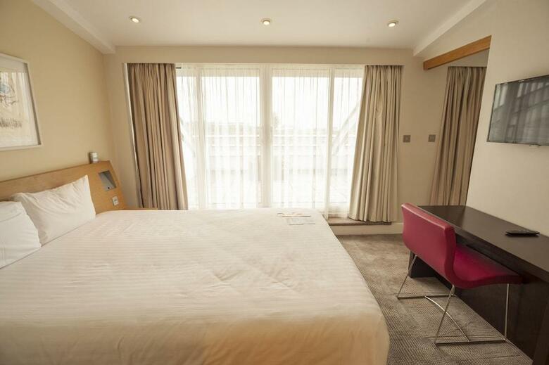 Hotel Novotel Cardiff Centre