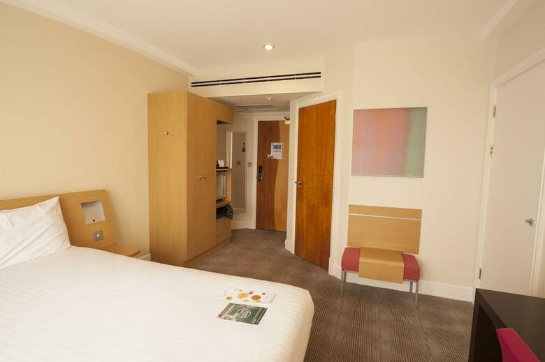 Hotel Novotel Cardiff Centre