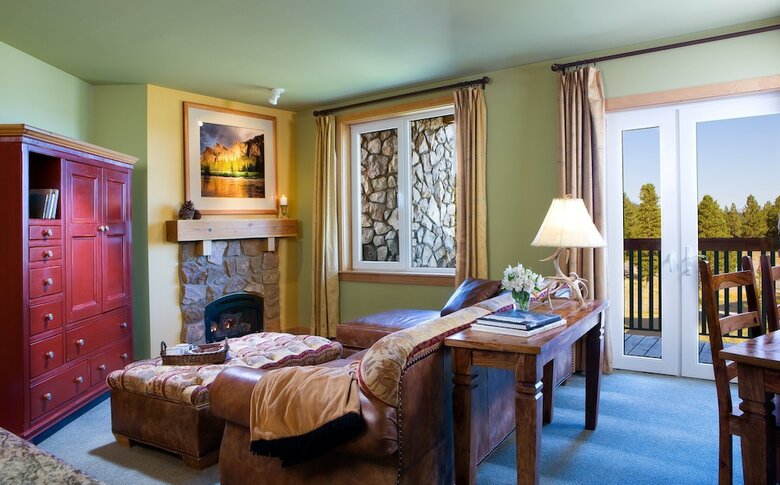 Hotel Juniper Springs Resort