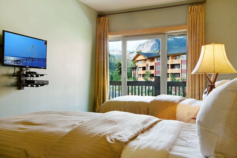 Hotel Juniper Springs Resort
