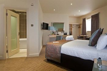 Oxford Abingdon Four Pillars Hotel