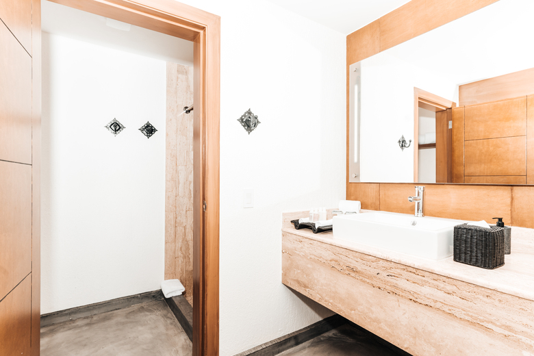 Bah�a Hotel & Beach Club