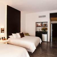 Bah�a Hotel & Beach Club