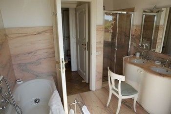 Rsh Navona Apartments