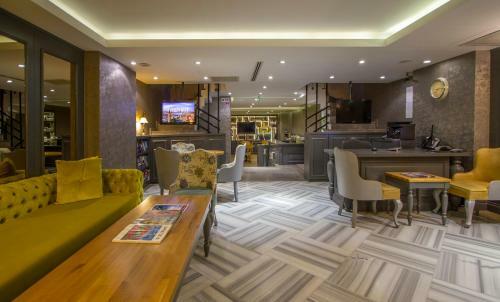 Hotel Aston Residence