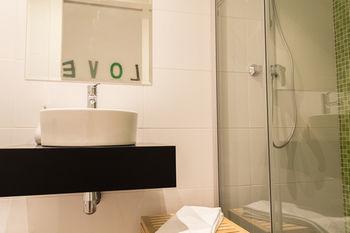 Rodam�n Barcelona Hostel