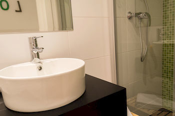 Rodam�n Barcelona Hostel