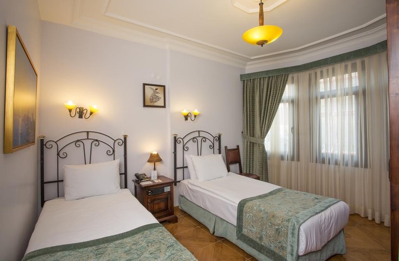 Blue House Hotel