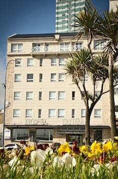 Hotel Iru�a