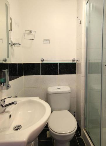 Hotel Primrose Guest House