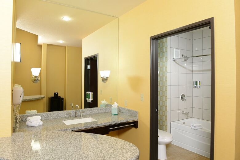 Eastside Cannery Casino & Hotel