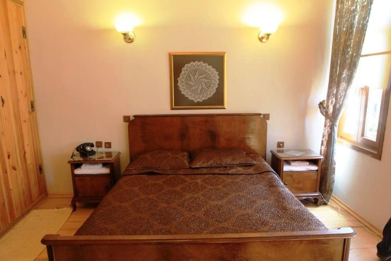 Tom Square Boutique Hotel