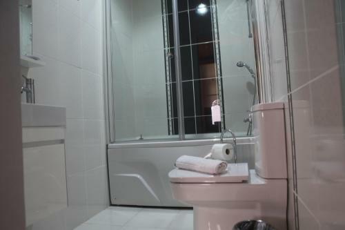Tom Square Boutique Hotel