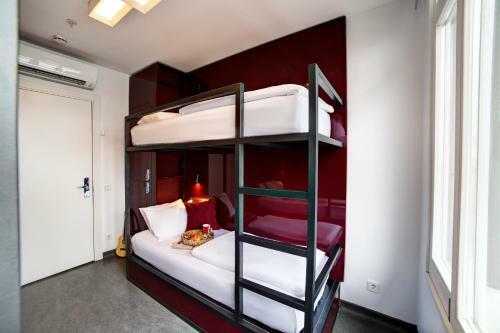 Bunk Hostel