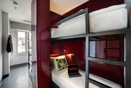 Bunk Hostel