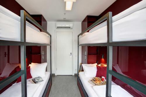 Bunk Hostel
