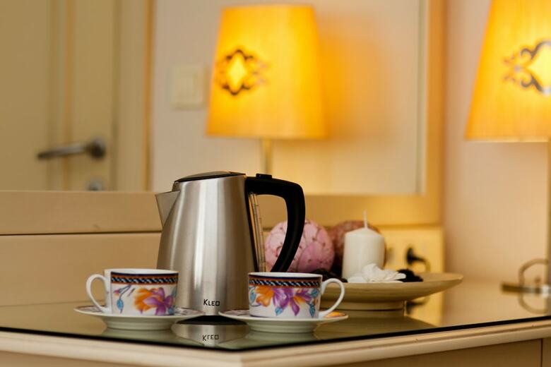 Raymond Hotel