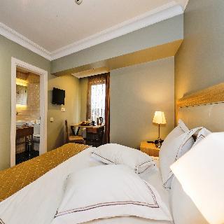 Agora Life Hotel