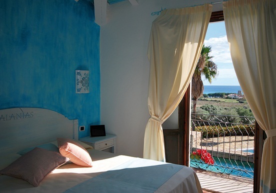 Galanias Hotel & Retreat