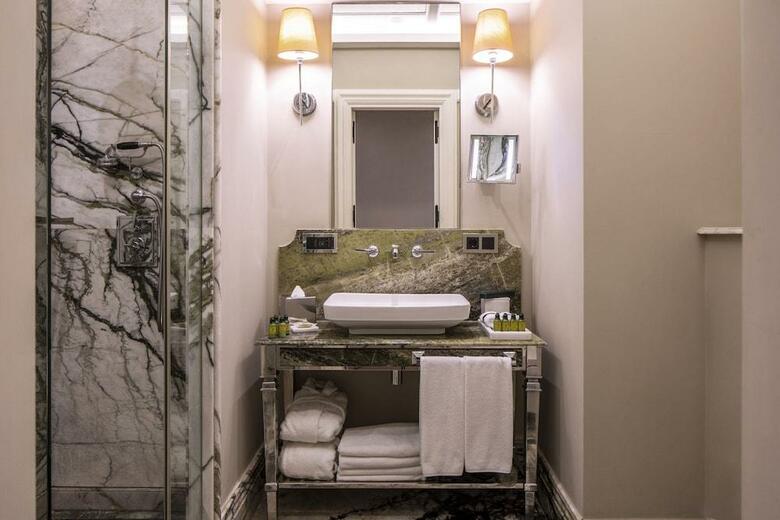 Vault Karakoy The House Hotel