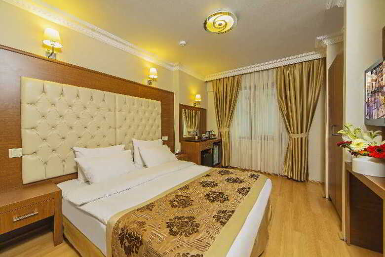 Skalion Hotel