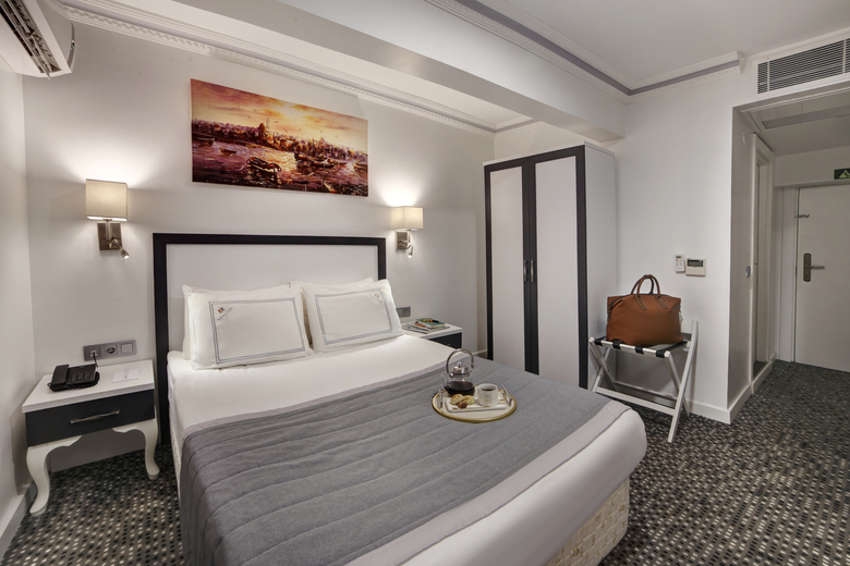 Skalion Hotel