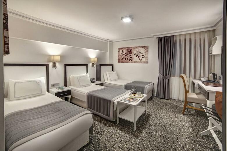 Skalion Hotel