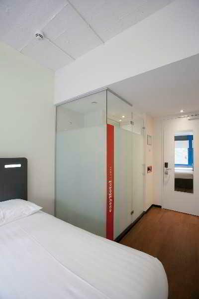 Easyhotel Rotterdam City Centr