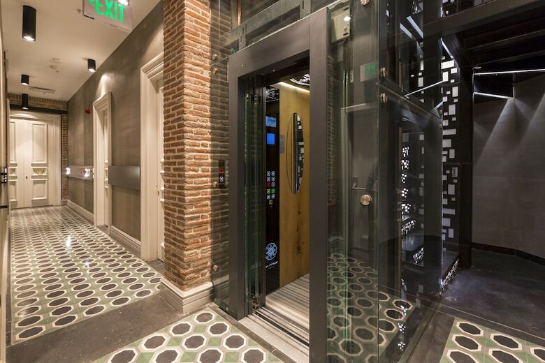 Hotel The Public
