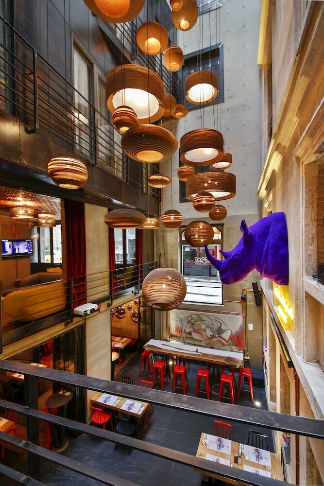 Hotel The Public