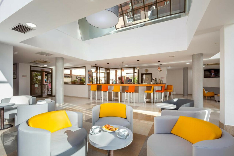 Hotel Chatur Costa Caleta