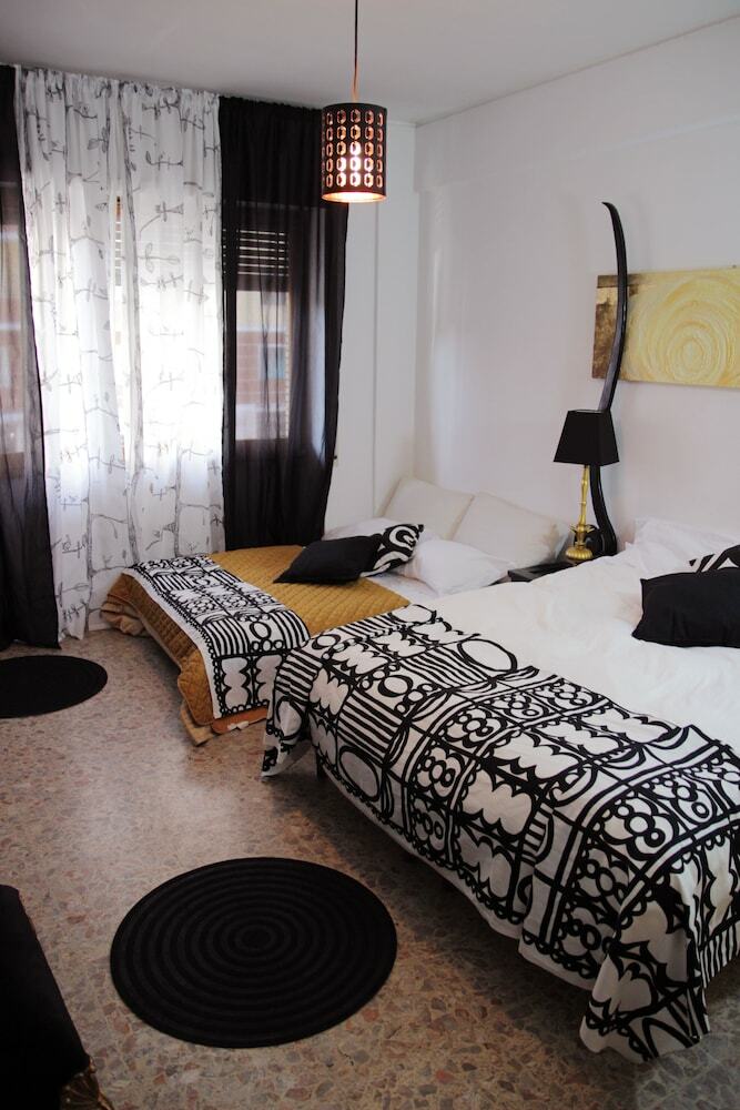 Hotel Iron Bridge Accomodation