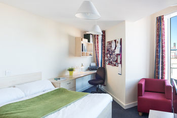 Albergue Mcdonald Road Apartments