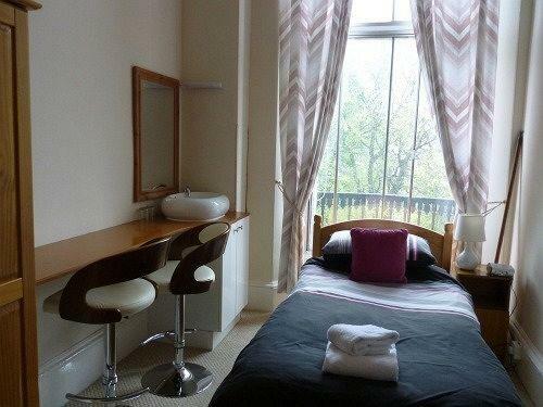 Hotel Halcyon House