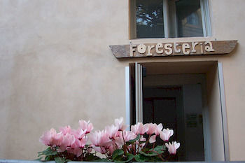 Orsa Maggiore Hostel - Caters To Women