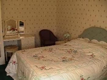 Bed & Breakfast Capital Guest House