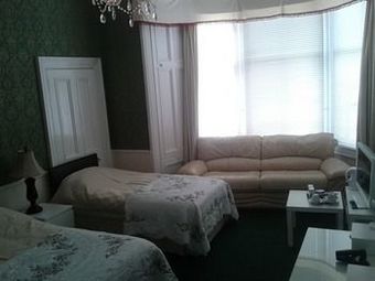 Bed & Breakfast Capital Guest House