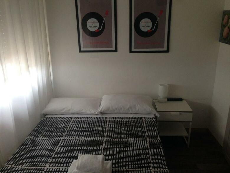 Radio Hotel