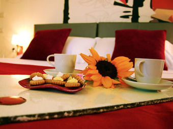 Suites Farnese Design Hotel