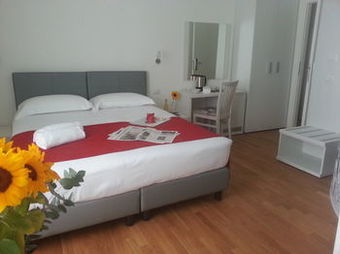 Suites Farnese Design Hotel