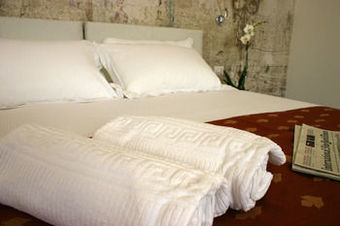 Suites Farnese Design Hotel