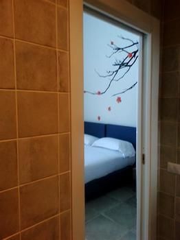 Suites Farnese Design Hotel