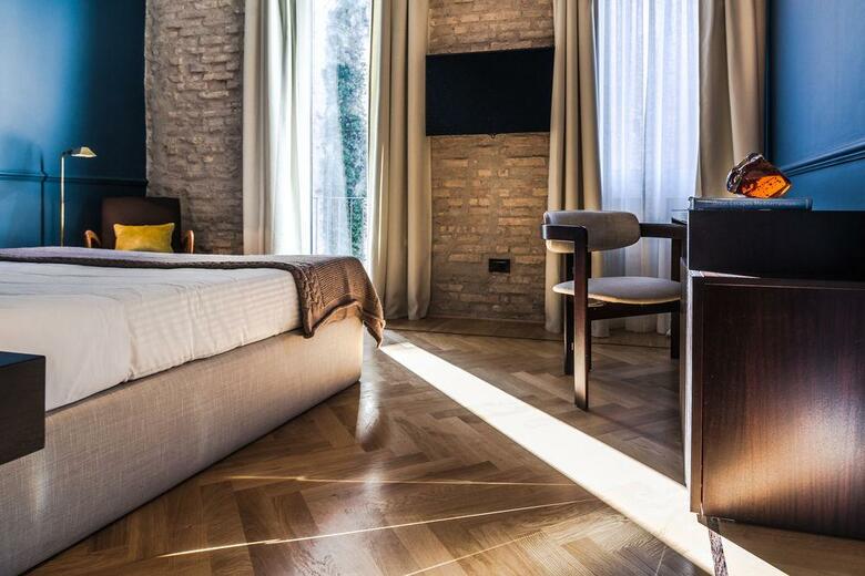 The Fifteen Keys Hotel