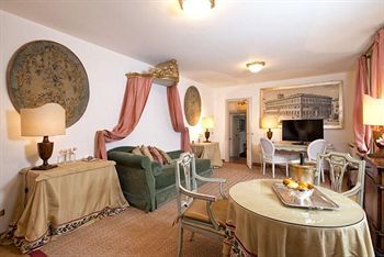 Bed & Breakfast Residenza Ruspoli Bonaparte