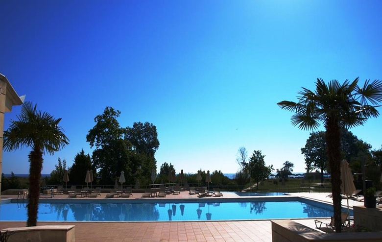 Hotel Olympian Bay