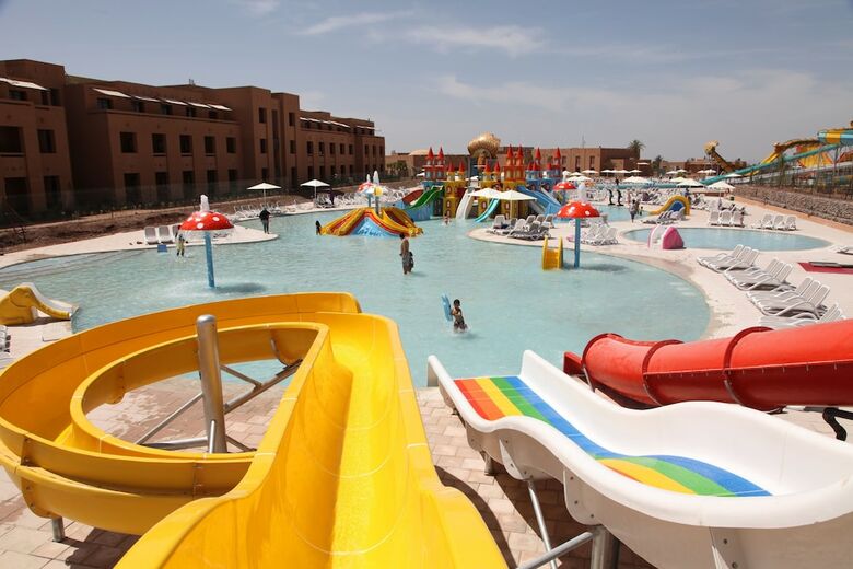 Hotel Aqua Mirage Club