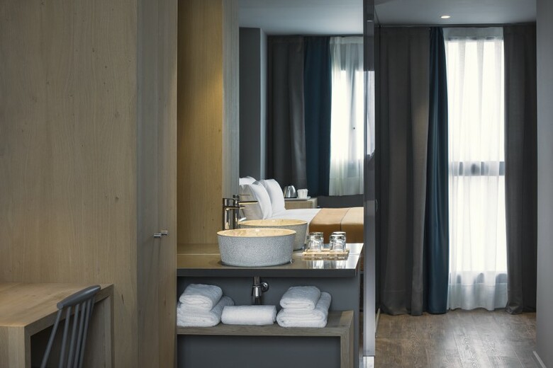 Yurbban Trafalgar Hotel